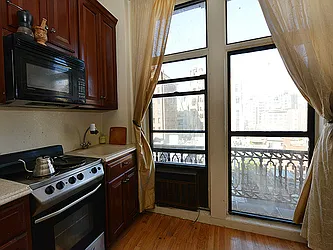 Rented by Cooper & Cooper Real Estate