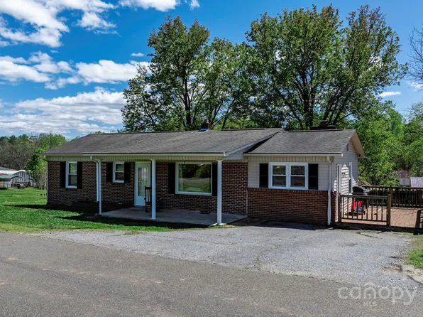 1084 Elm Cir, Granite Falls, NC 28630