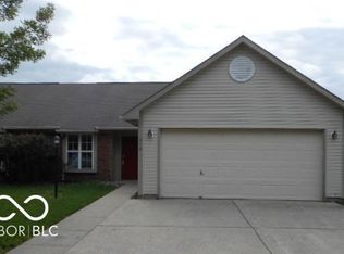 318 Woodberry Dr, Danville, IN
