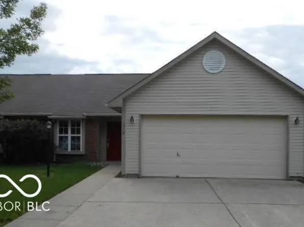 318 Woodberry Dr, Danville, IN 46122