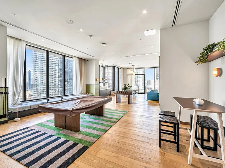 Building's Lounge