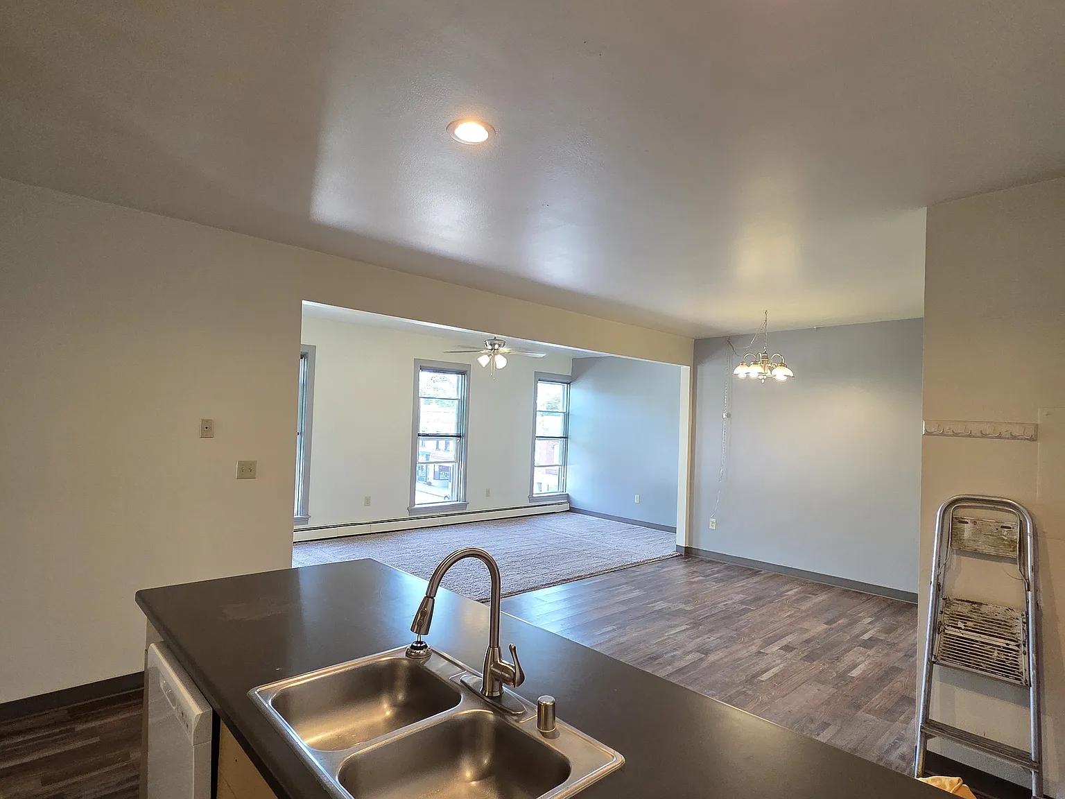 103 N Wisconsin St — Photo 1