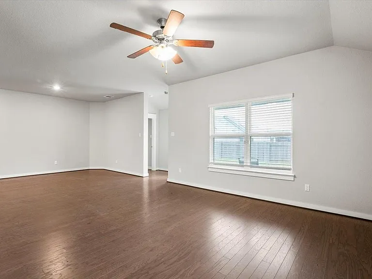 11817 Emerald Springs Ln — Photo 6