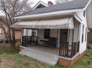 325 Wilson St, Laurens, SC 29360