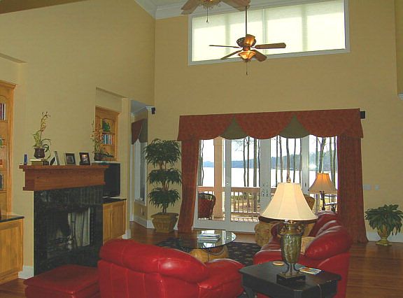 4th image of 139 Farriers Ln