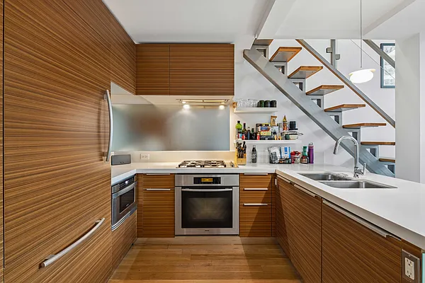 Sold by Compass | media 2