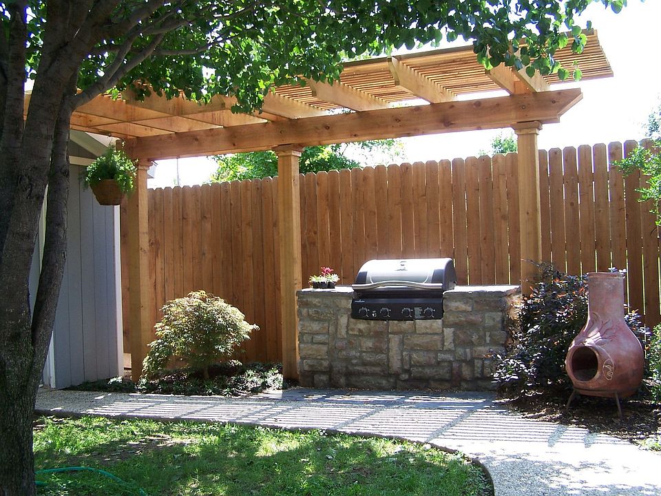 2nd image of 1815 Hunters Ridge Dr