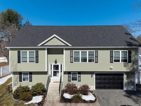 35 J Davis Rd, Charlton, MA 01507