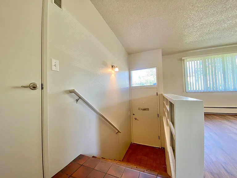 8347 Wabash Ave S — Photo 3