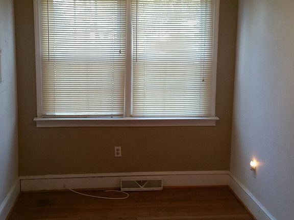 5th image of 64 Grayson St