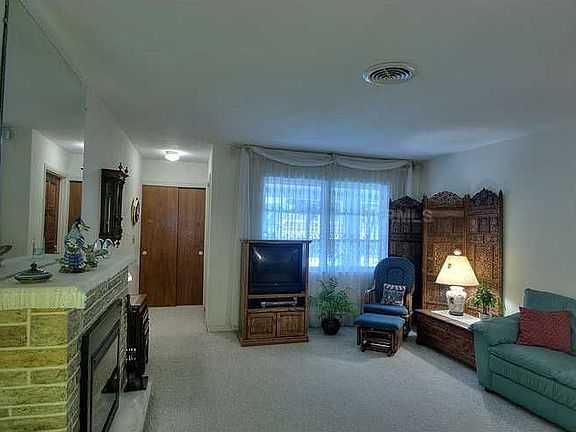 5th image of 700 Atwood Ave N