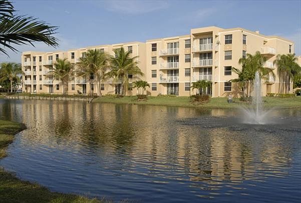Exterior-Community