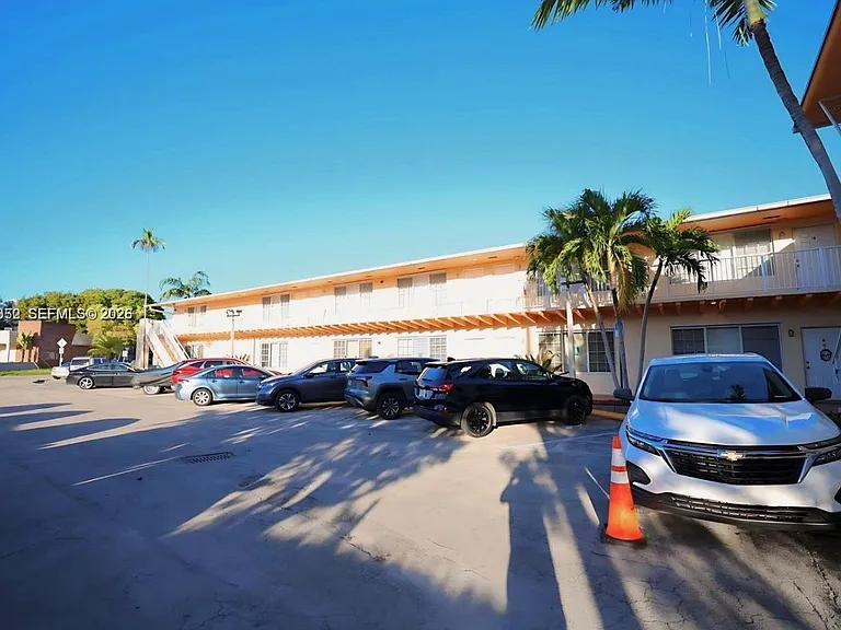 13 S Royal Poinciana Blvd #2 — Photo 1