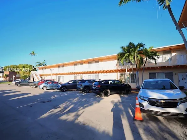 13 S Royal Poinciana Blvd, Miami, FL
