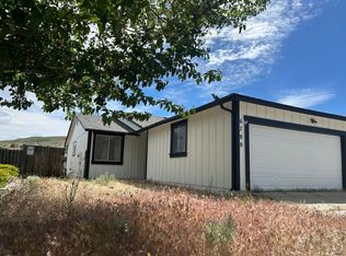 6780 Peppermint Dr, Reno, NV 89506