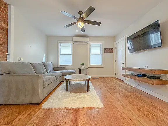 20 Tate St #1 — Photo 23