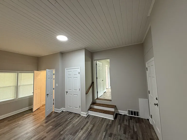 202 Hillcrest Dr — Photo 6