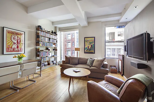 Rented by Compass | media 7