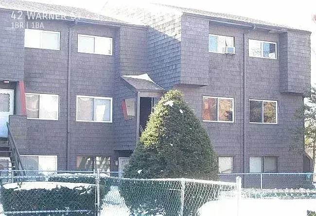 42 Warner St #5 — Photo 3
