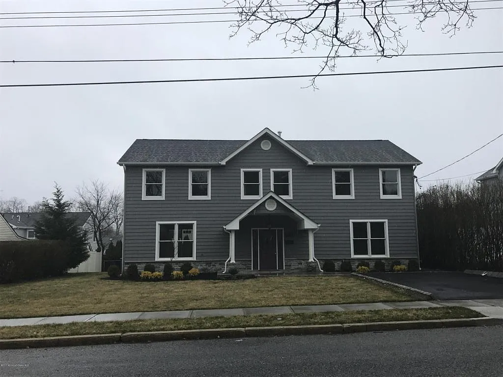 273 Lockwood Ave photo 1