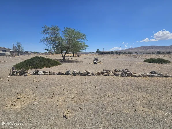 5190 Pueblo Dr, Stagecoach, NV 89429