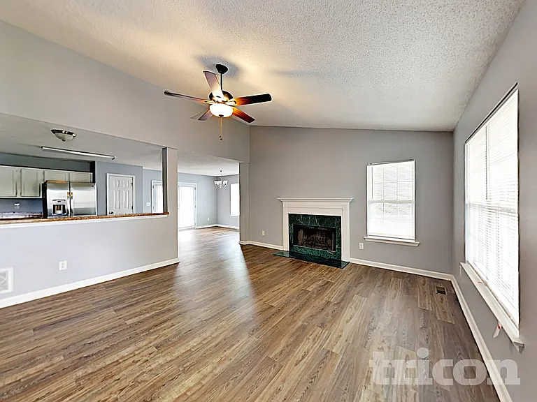 38 Coachmen Ct — Photo 4