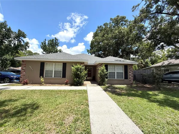 902 E Tomlin St, Plant City, FL 33563