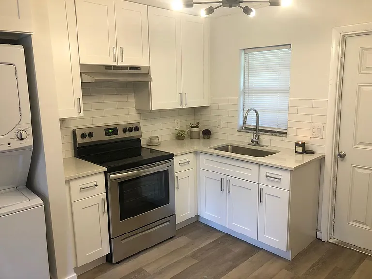 308 Pleasant Grove Rd — Photo 1