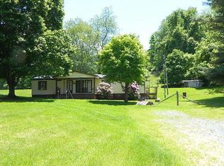 302 Shawnee Trl, Chilhowie, VA 24319