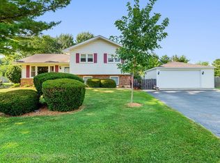 29W044 Bolles Ave, West Chicago, IL 60185