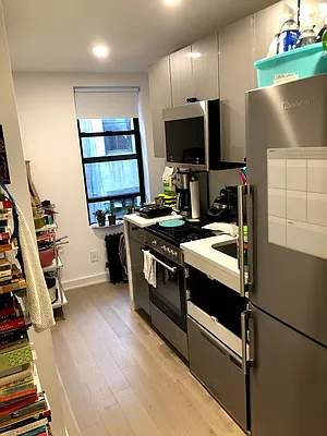 Rented by (DNE Legacy) BH Realty NYC, LLC | media 9