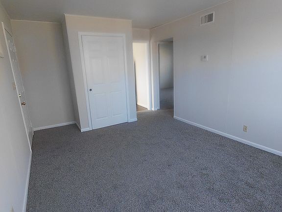 3rd image of 612 Illinois St #6