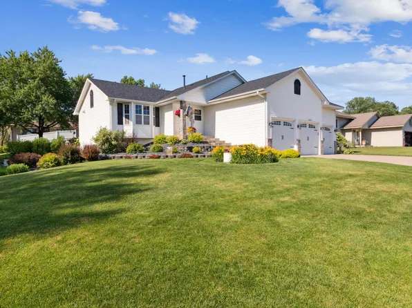 2515 78th St E, Inver Grove Heights, MN 55076