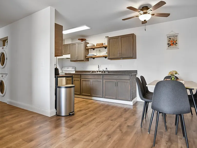 1645 NE Merman Dr #B101 — Photo 5
