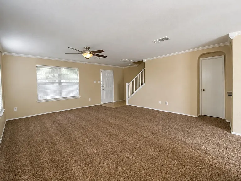 525 Eagles Nest Cv — Photo 7