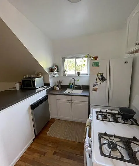 3-1021 W George St #3 — Photo 5