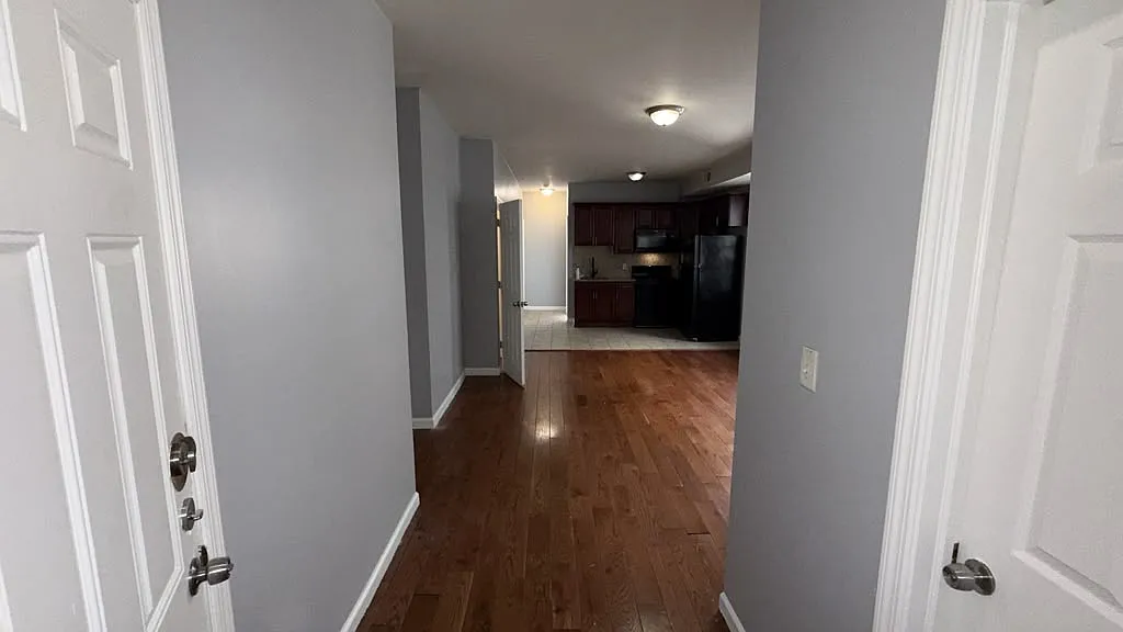 2 bed, $1,850 — Photo 2
