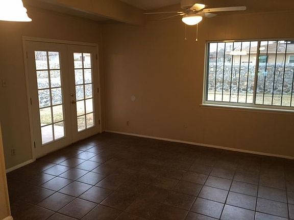 5th image of 5145 Edmonton Ave
