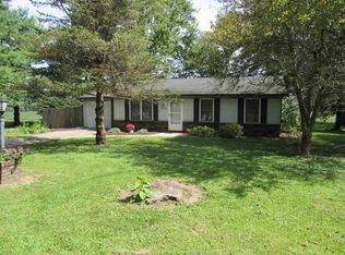 6605 E Old Trail Rd, Columbia City, IN 46725