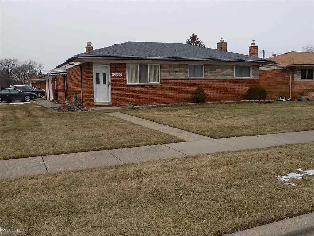 12903 Ray Dr photo 1