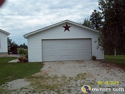 2 car detached garage
