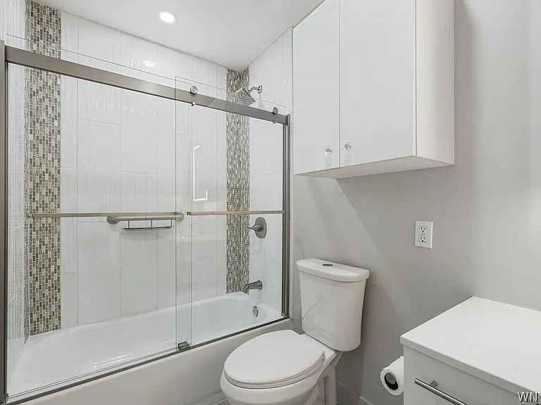 855 Madison Ave — Photo 9