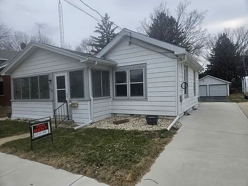 1737 17th St Photo 1