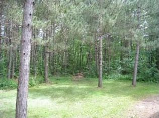 3841 Sampson Rd, Little Suamico, WI 54141