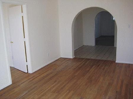 3rd image of 1218 N West St