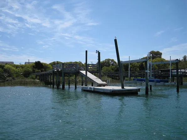 726 N Anderson Blvd, Topsail Beach, NC 28445