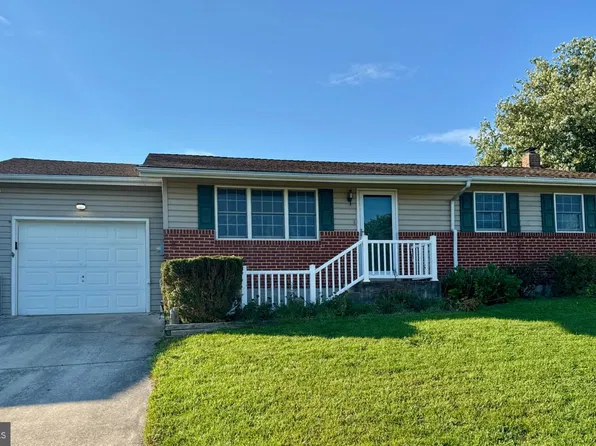 105 Pine Hollow Rd, York, PA 17408