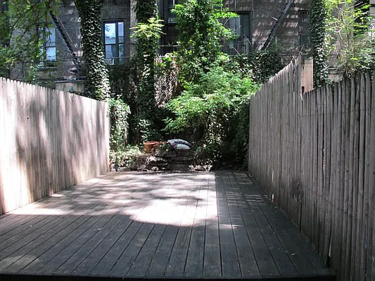 Rented by Metropolis Real Estate of Manhattan | media 20