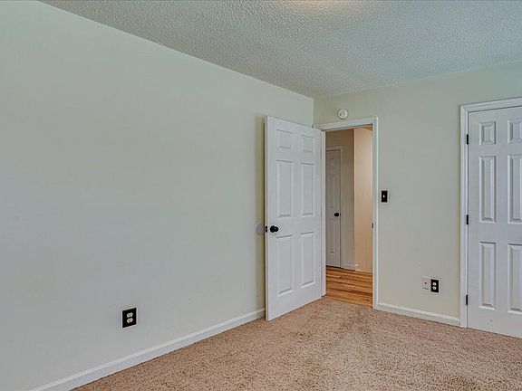 5th image of 250 Ashbrook Dr. Drive