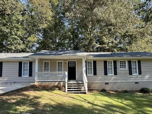 3869 Rosedale Ln, Douglasville, GA 30135